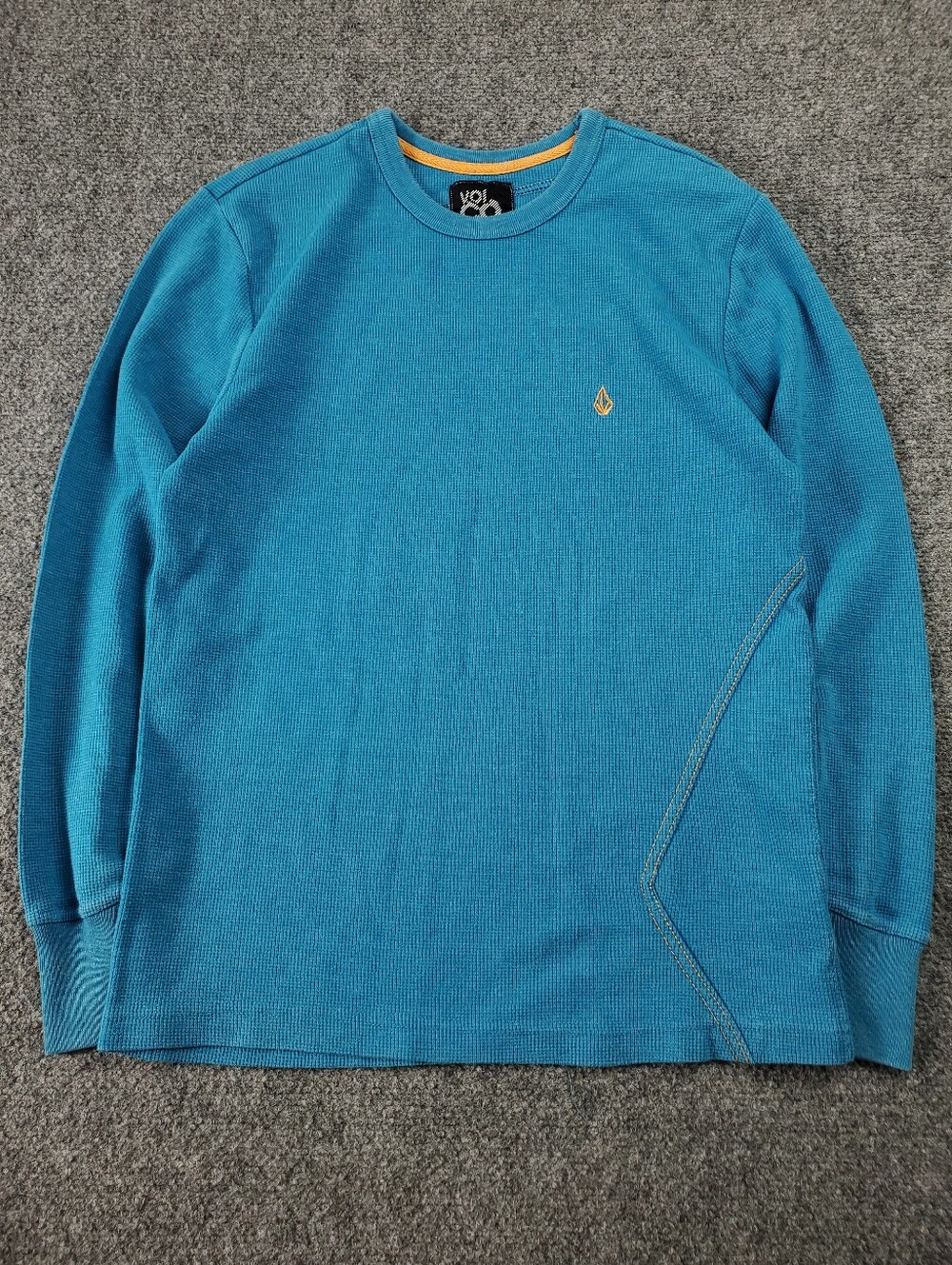 Volcom Thermal Shirt Mens Small Waffle Knit Vintage Y2K Skate Surf Grunge 2000s